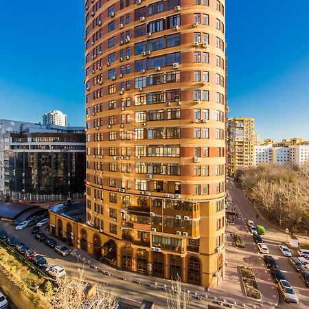 2К Квартира У Новому Будинку На 10 Поверсі, Печерськ Kiev Dış mekan fotoğraf