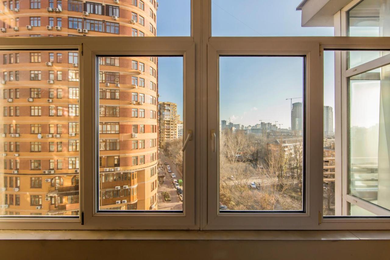 2К Квартира У Новому Будинку На 10 Поверсі, Печерськ Kiev Dış mekan fotoğraf